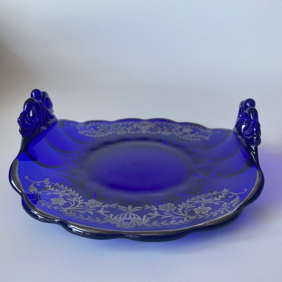 Vintage COBALT BLUE GLASS Tray by New Martinsville/Viking Glass Handled With Sil - Picture 6 of 8